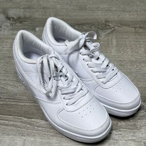 Fila White Athletic Shoes Women’s Size 7.5